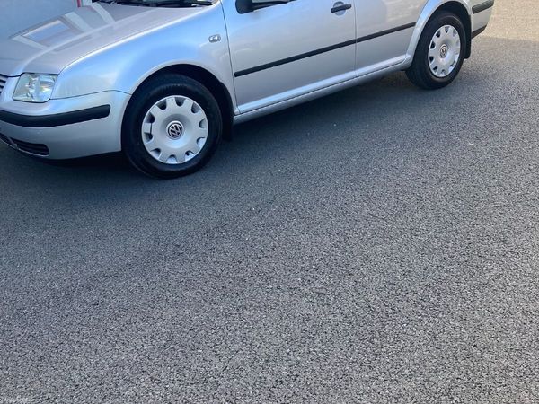 Volkswagen Bora Saloon, Diesel, 2005, Silver