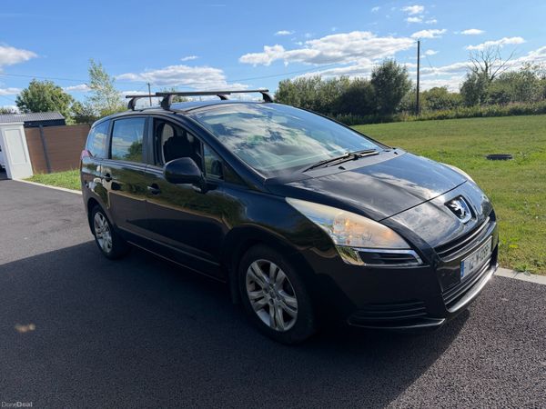 Peugeot 5008 MPV, Diesel, 2012, Black