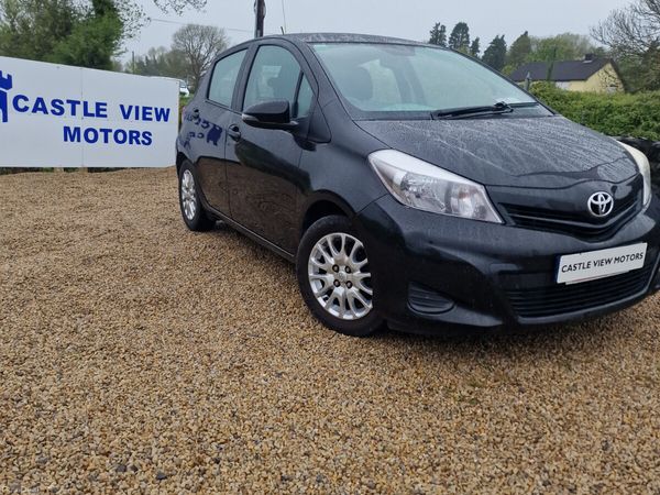 Toyota Yaris Hatchback, Petrol, 2012, Black