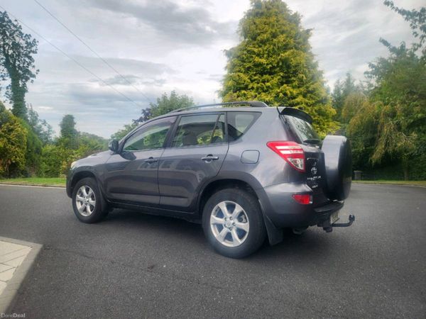 Toyota RAV4 SUV, Diesel, 2012, Grey