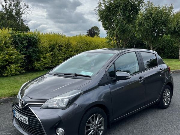 Toyota Yaris Hatchback, Petrol, 2016, Grey