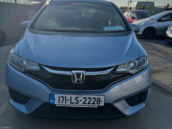 Honda Fit Hatchback, Petrol Hybrid, 2017, Blue
