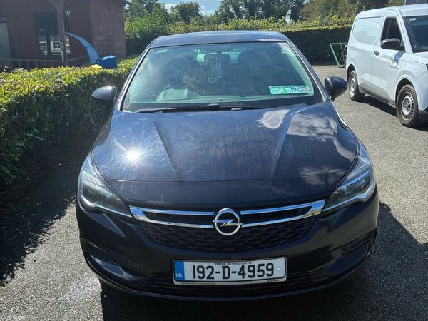 Opel Astra Hatchback, Diesel, 2019, Blue