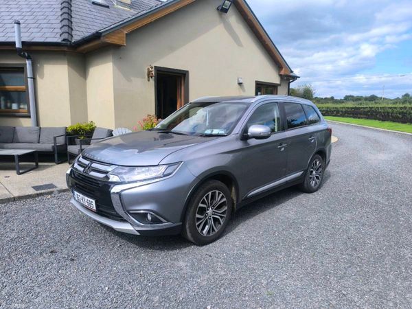 Mitsubishi Outlander SUV, Diesel, 2016, Grey