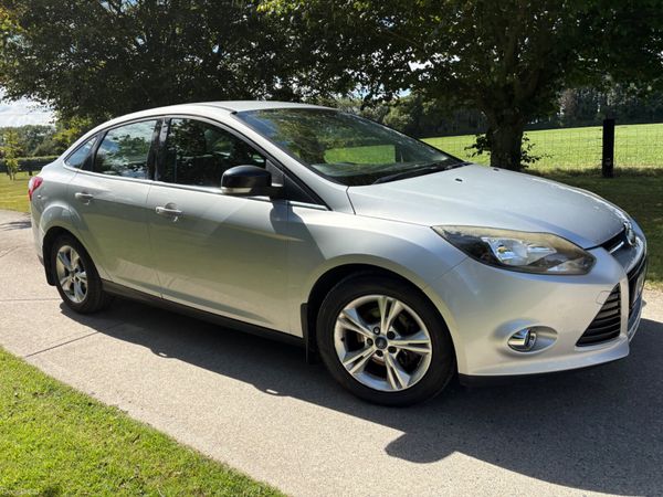 Ford Focus Saloon, Diesel, 2012, Silver