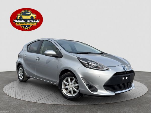 Toyota Aqua Hatchback, Petrol Hybrid, 2020, Silver