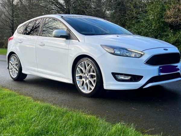 Ford Focus Hatchback, Diesel, 2015, White