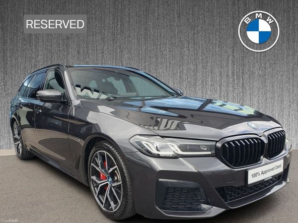 BMW 5-Series Estate, Petrol Plug-in Hybrid, 2022, Grey