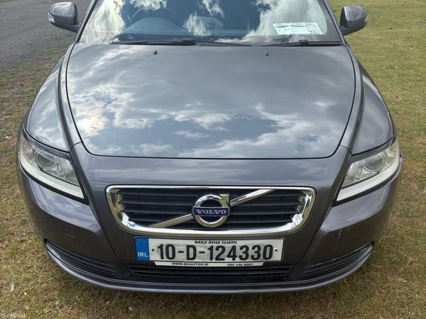 Volvo S40 Saloon, Diesel, 2010, Grey