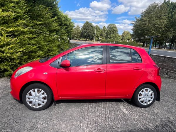 Toyota Yaris Hatchback, Petrol, 2008, Red