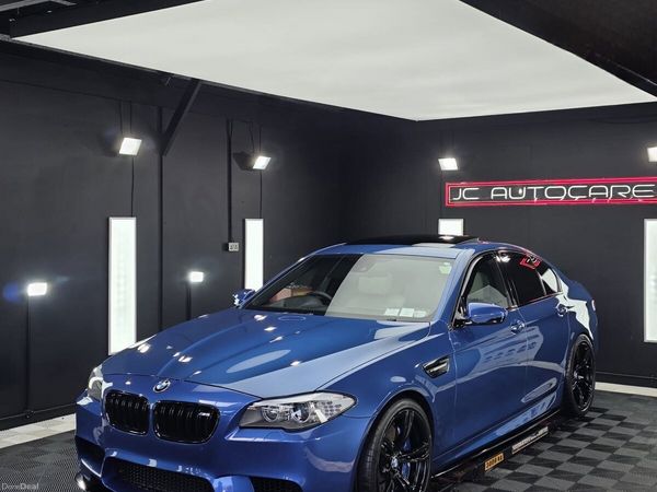 BMW M5 Saloon, Petrol, 2012, Blue