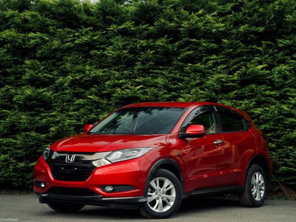 Honda Vezel Hatchback, Petrol Hybrid, 2018, Red