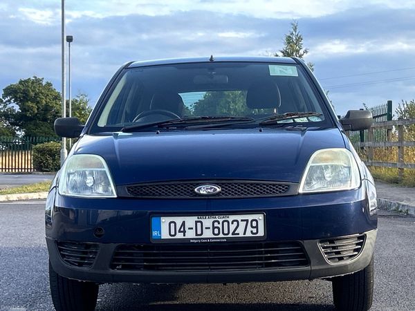 Ford Fiesta Hatchback, Petrol, 2004, Blue