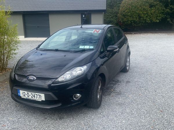 Ford Fiesta Hatchback, Petrol, 2012, Black
