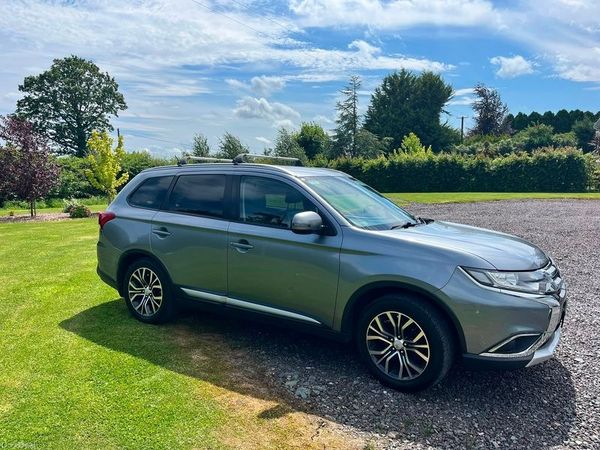 Mitsubishi Outlander SUV, Diesel, 2016, Grey