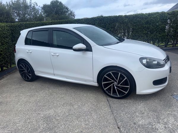 Volkswagen Golf Hatchback, Diesel, 2010, White