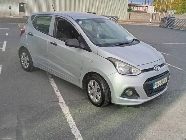 Hyundai i10 Hatchback, Petrol, 2014, Silver