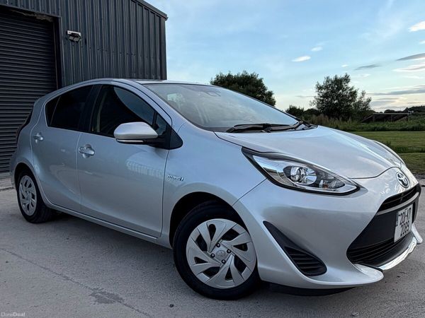 Toyota Aqua Hatchback, Petrol Hybrid, 2020, Silver