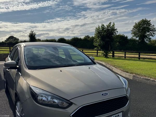 Ford Focus Hatchback, Diesel, 2017, Grey