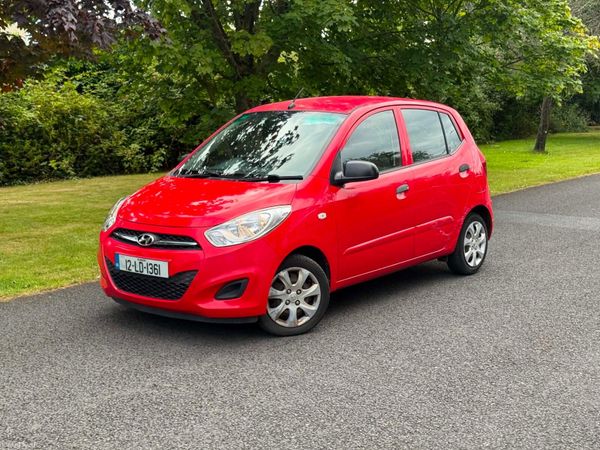 Hyundai i10 Hatchback, Petrol, 2012, Red