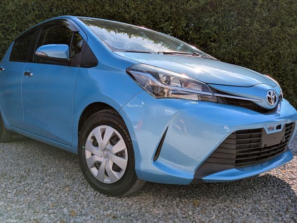 Toyota Yaris Hatchback, Petrol, 2016, Blue