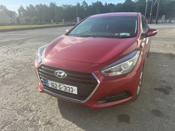 Hyundai i40 Saloon, Diesel, 2016, Red