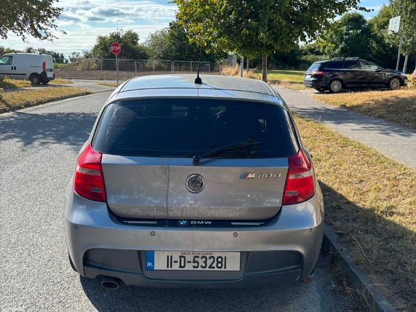 BMW 1-Series Hatchback, Diesel, 2011, Grey