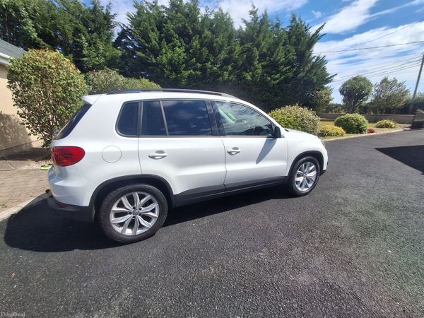 Volkswagen Tiguan SUV, Diesel, 2014, White