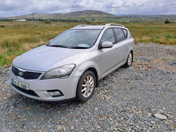Kia Ceed Estate, Diesel, 2010, Silver