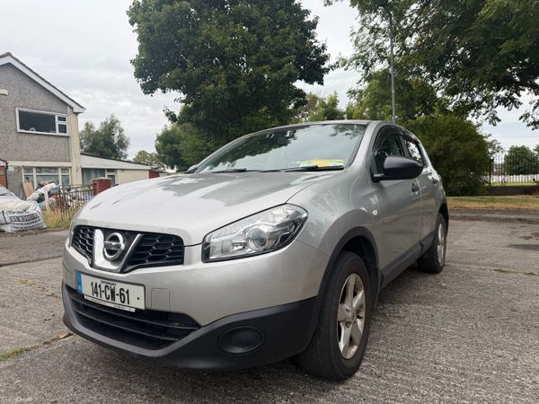 Nissan Qashqai Hatchback, Petrol, 2014, Silver