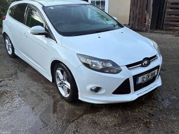 Ford Focus Hatchback, Diesel, 2012, White