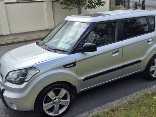 Kia Soul Hatchback, Diesel, 2011, Silver