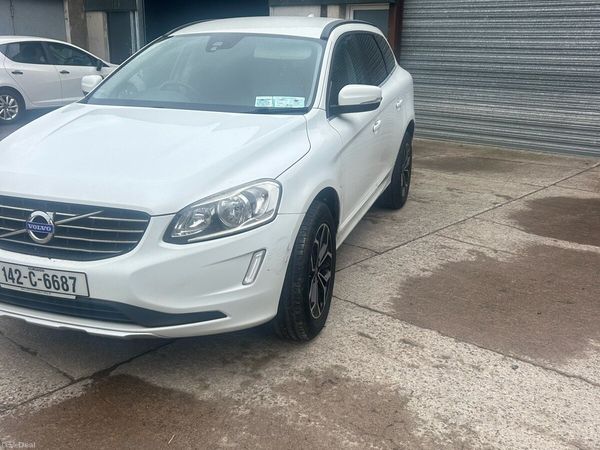 Volvo XC60 SUV, Diesel, 2014, White