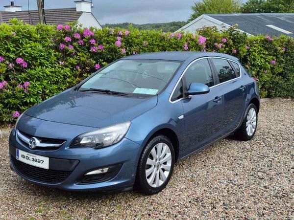Vauxhall Astra Hatchback, Diesel, 2015, Blue