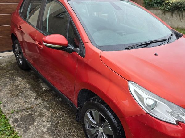 Peugeot 2008 SUV, Petrol, 2016, Red