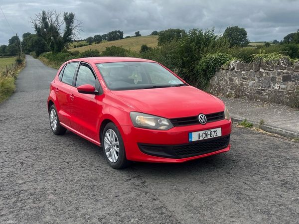 Volkswagen Polo Hatchback, Diesel, 2011, Red