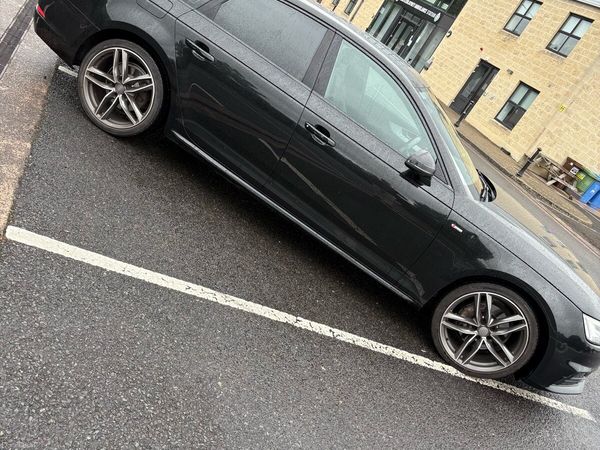 Audi A4 Saloon, Diesel, 2017, Black