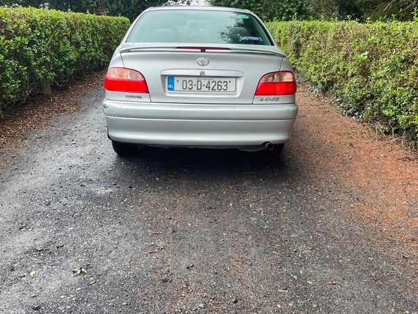 Toyota Avensis Saloon, Petrol, 2003, Silver