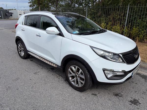 Kia Sportage SUV, Diesel, 2015, White