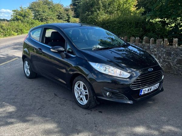 Ford Fiesta Hatchback, Petrol, 2012, Black