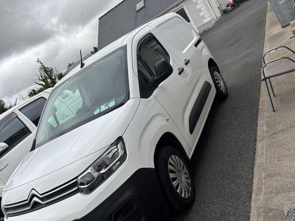 Citroen Berlingo MPV, Diesel, 2021, White