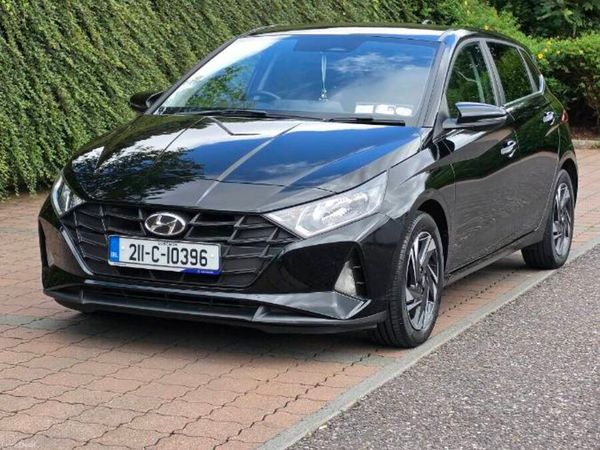 Hyundai i20 Hatchback, Petrol, 2021, Black