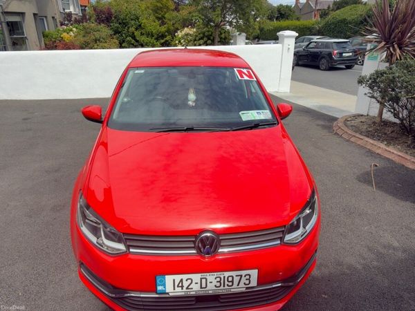 Volkswagen Polo Hatchback, Petrol, 2014, Red