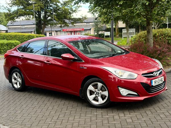 Hyundai i40 Saloon, Diesel, 2014, Red