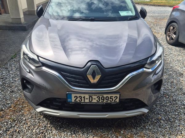 Renault Captur Hatchback, Petrol, 2023, Grey