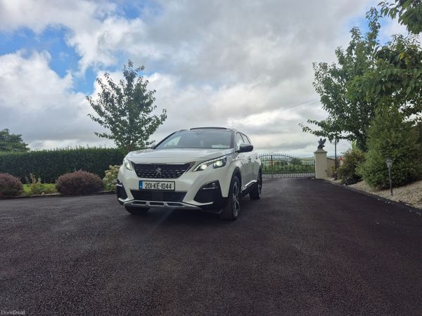 Peugeot 5008 MPV, Diesel, 2020, White