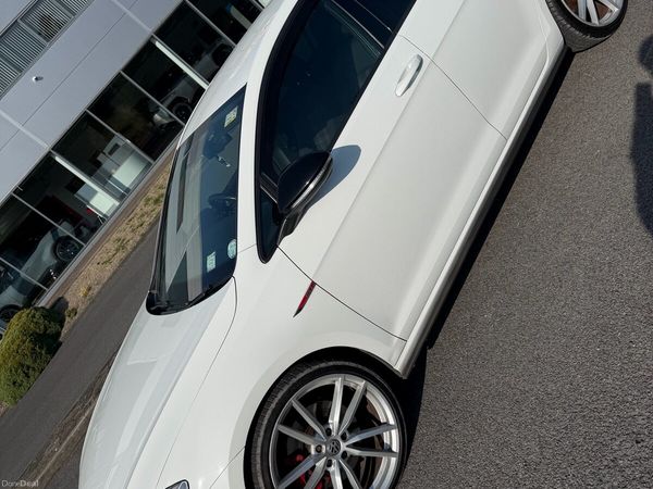 Volkswagen Golf Hatchback, Petrol, 2016, White