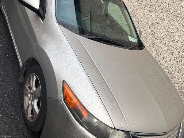 Honda Accord Saloon, Diesel, 2010, Silver
