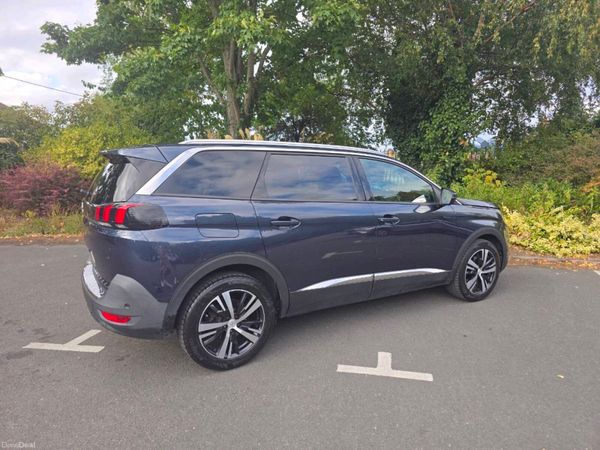 Peugeot 5008 MPV, Petrol, 2018, Blue