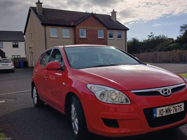 Hyundai i30 Hatchback, Diesel, 2010, Red